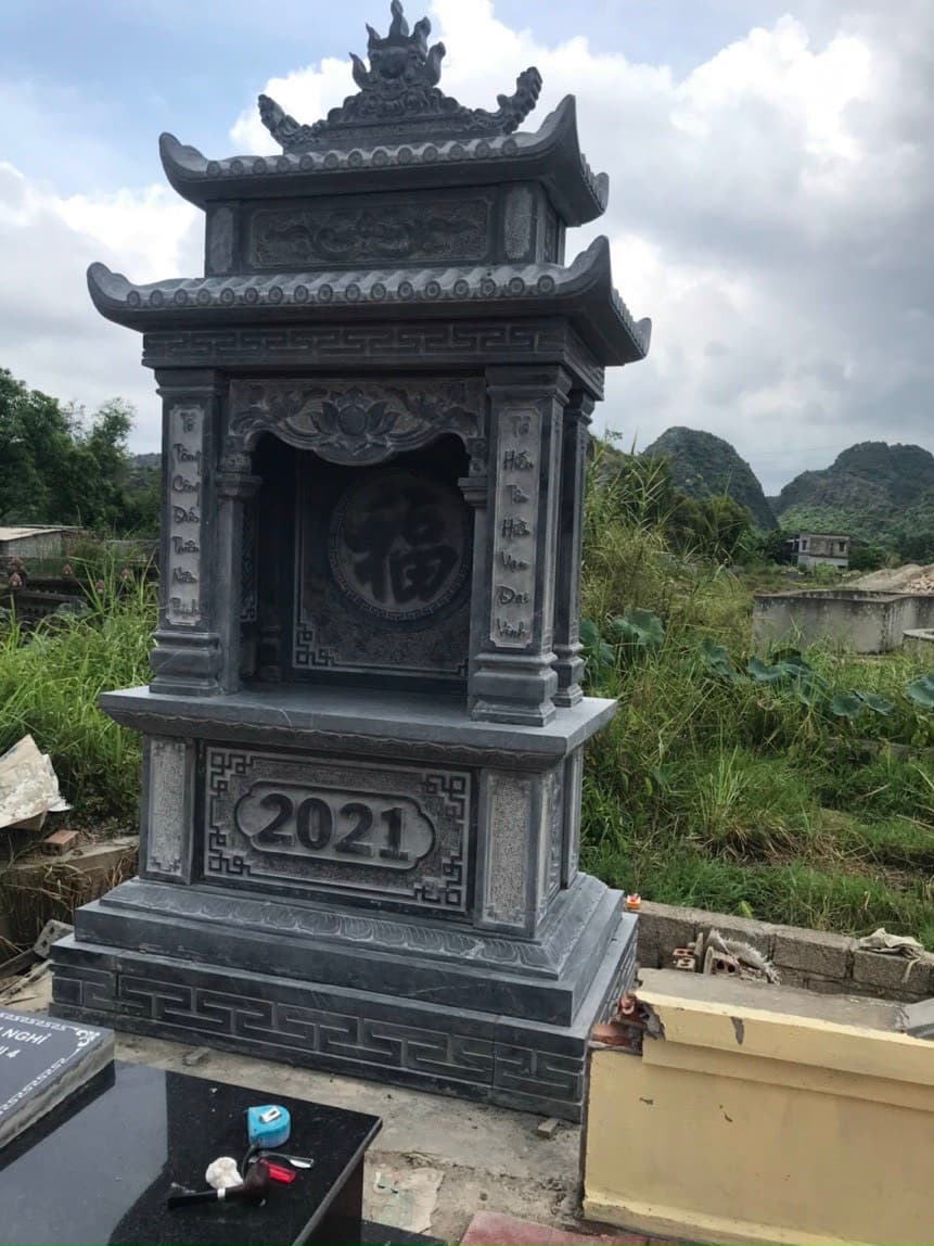 Tảo Mộ Ngày Tết: Nét Đẹp Truyền Thống & Những Điều Cần Làm 2025 - Lăng Mộ Đá Trường Thành