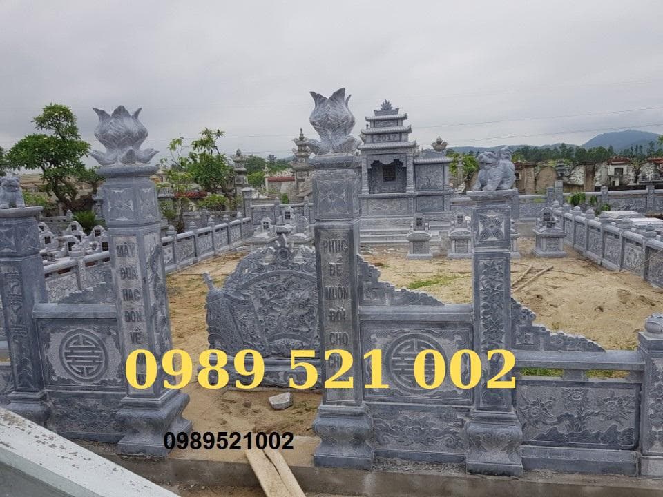 cột tứ trụ - Lăng Mộ Đá Trường Thành