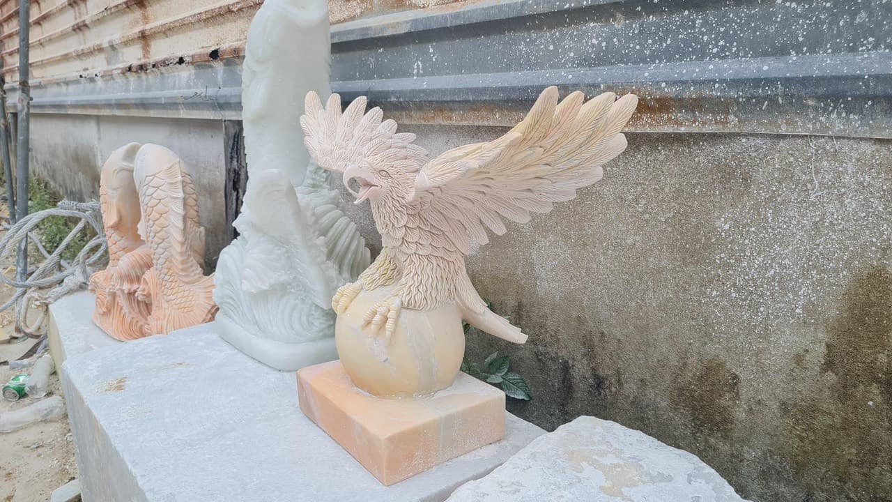 Đại bàng đá - Lăng Mộ Đá Trường Thành