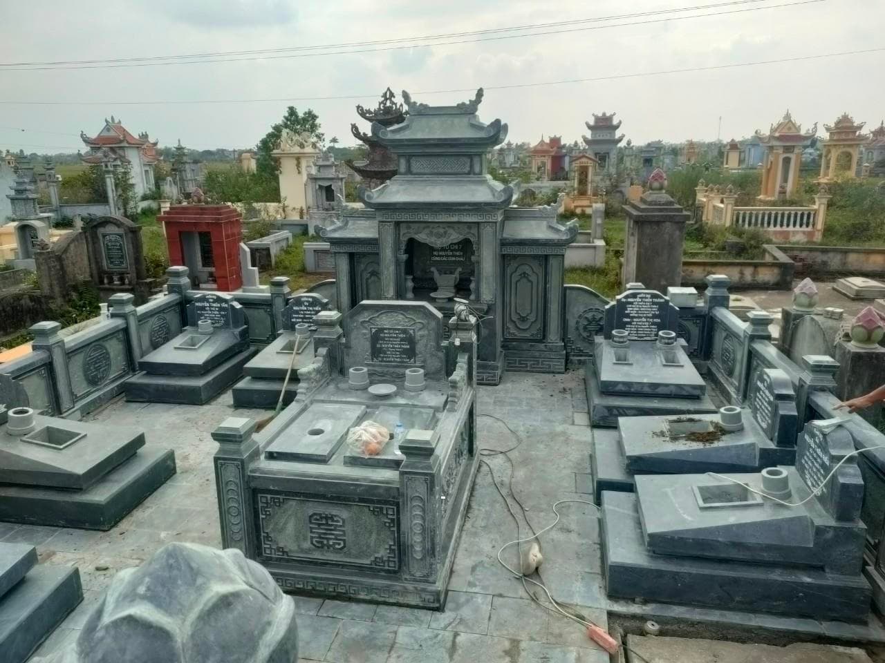 Khu lăng mộ đá xanh rêu KLM 107 - Lăng Mộ Đá Trường Thành