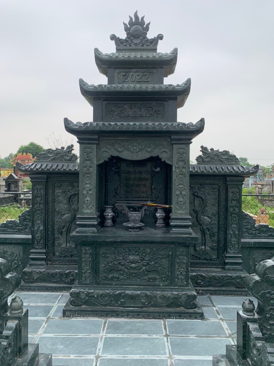 Lăng mộ đá ba mái - Lăng Mộ Đá Trường Thành