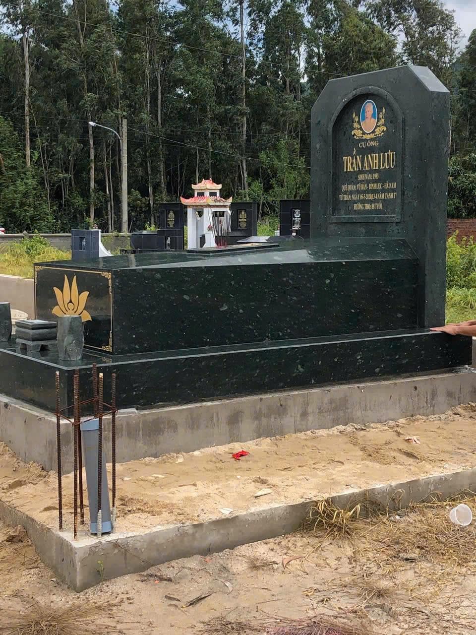 Mộ bành đá xanh rêu MB 979 - Lăng Mộ Đá Trường Thành