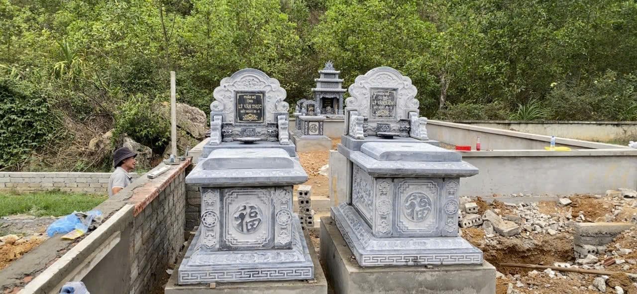 Mộ bành xanh đen MB 1010 - Lăng Mộ Đá Trường Thành