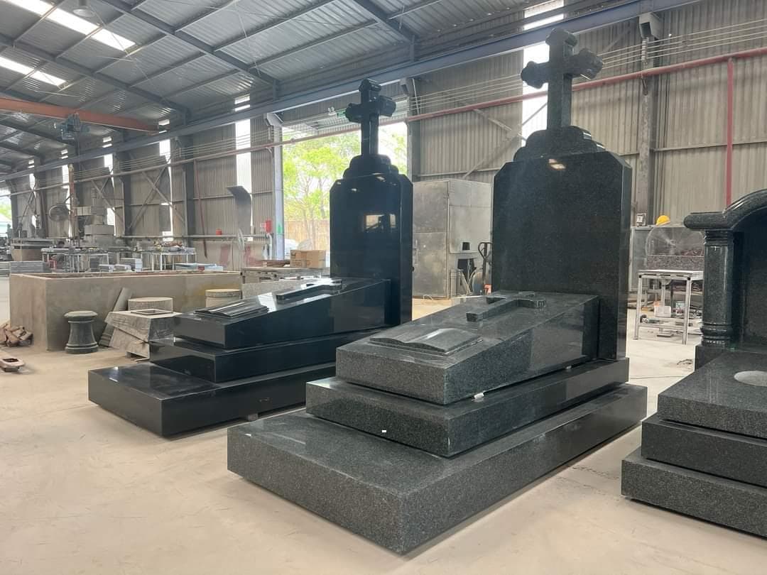Mộ công giáo đá granite MD 709 - Lăng Mộ Đá Trường Thành