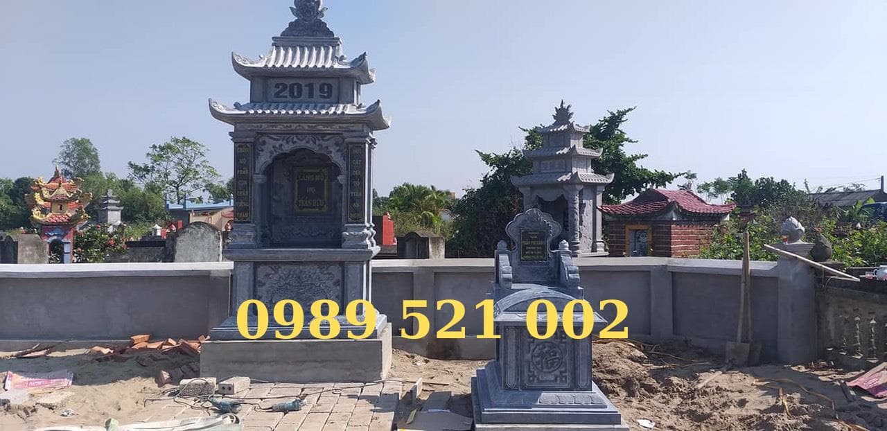 Mộ đá xanh đen hai mái - Lăng Mộ Đá Trường Thành