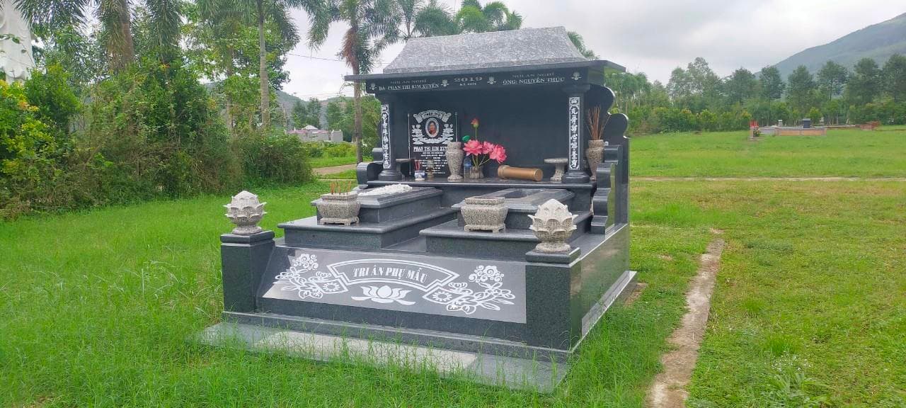 Mộ đôi có mái đá granite MD 920 - Lăng Mộ Đá Trường Thành