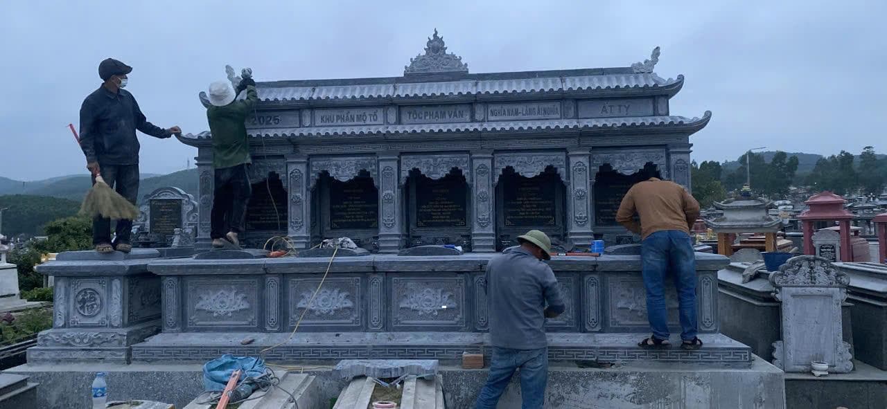 Mộ năm hai đao - Lăng Mộ Đá Trường Thành