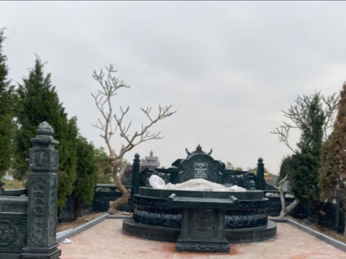 Mộ tròn MT 1002 - Lăng Mộ Đá Trường Thành